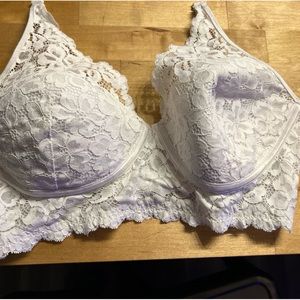 Size 38D white lace bra